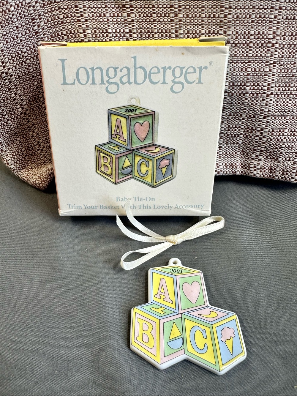 VTG Longaberger 2001 Baby Tie-On Basket Charm Block Ornament NIB